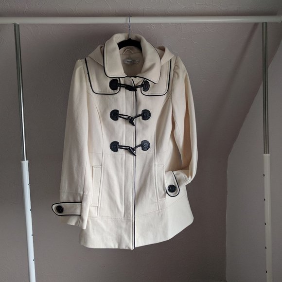 Ricki's White Cream Beige Togglo Coat S - Picture 2 of 8